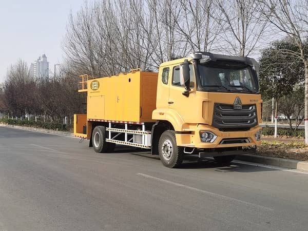 indonesia 6m3 slurry sealing truck_1